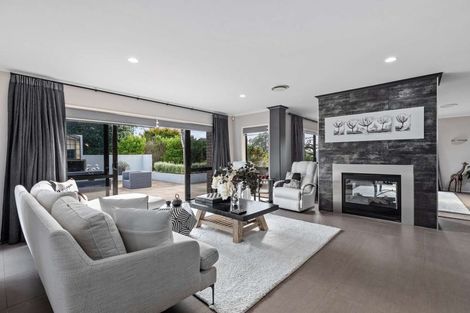 Photo of property in 8 Millbrook Drive, Waiuku, 2683