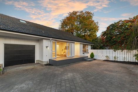 Photo of property in 124b Glandovey Road, Strowan, Christchurch, 8052