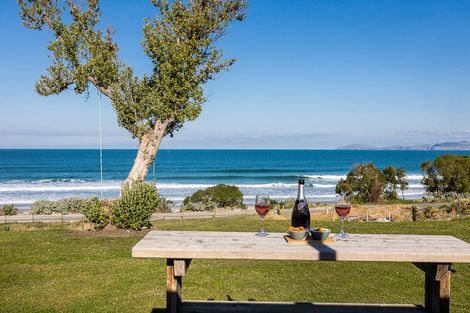 Photo of property in 6 Harris Street, Karitane, Waikouaiti, 9471