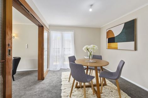 Photo of property in 318b Main Road, Tawa, Wellington, 5028