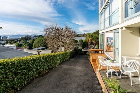 Photo of property in 1/24 Patanga Crescent, Thorndon, Wellington, 6011