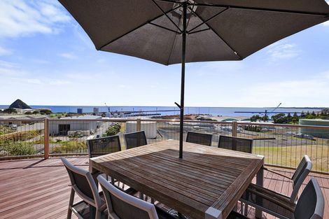 Photo of property in 22b Findlay Street, Moturoa, New Plymouth, 4310