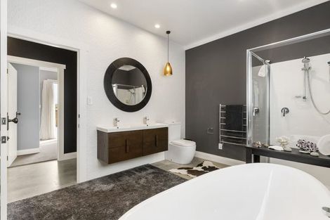 Photo of property in 104 Foster Road, Kumeu, 0891