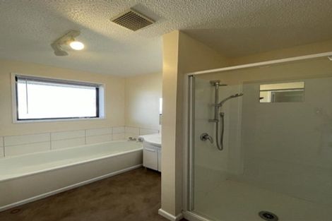 Photo of property in 8 Steadman Road, Broomfield, Christchurch, 8042