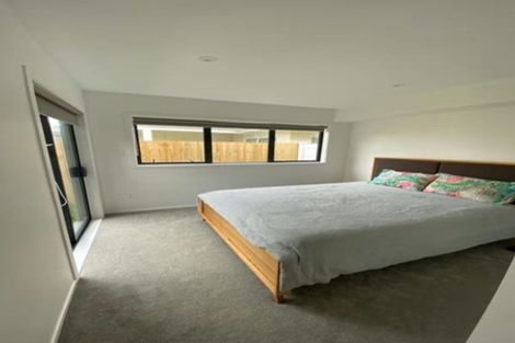 Photo of property in 216a Bucklands Road, Bucklands Beach, Auckland, 2012