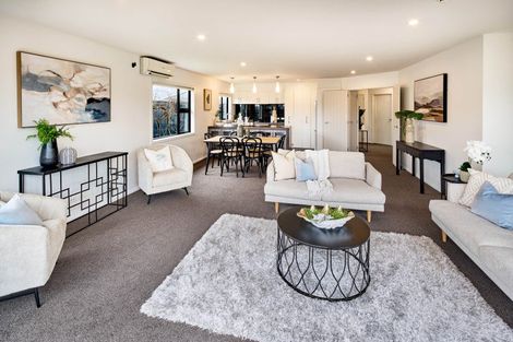 Photo of property in 49 Sunstone Crescent, Brown Owl, Upper Hutt, 5018