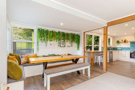 Photo of property in 11 Selwyn Avenue, Glen Eden, Auckland, 0602