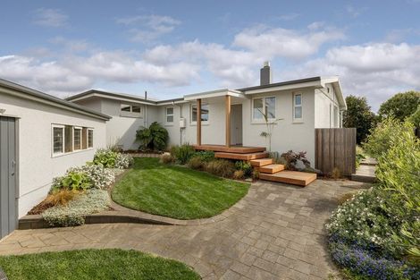 Photo of property in 13 Tupaea Place, Otumoetai, Tauranga, 3110