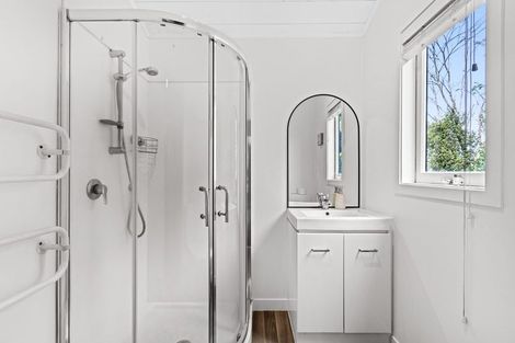 Photo of property in 141 Matipo Road, Te Atatu Peninsula, Auckland, 0610