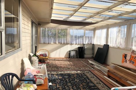 Photo of property in 13 Seakens Way, Glen Eden, Auckland, 0602