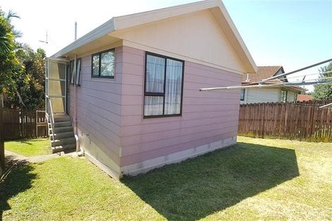 Photo of property in 2/40 Palmers Road, Clendon Park, Auckland, 2103