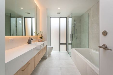 Photo of property in 1/40 Kilmarnock Street, Riccarton, Christchurch, 8011