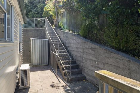 Photo of property in 1 The Spinney, Titahi Bay, Porirua, 5022