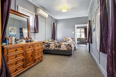 Photo of property in 710 Heretaunga Street East, Parkvale, Hastings, 4122