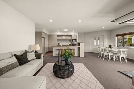 Photo of property in 16 Akaroa Road, Poraiti, Napier, 4112