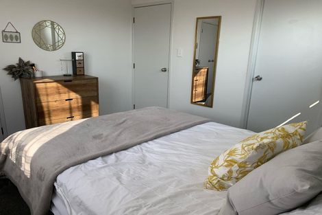 Photo of property in 1/45 Everglade Drive, Goodwood Heights, Auckland, 2105
