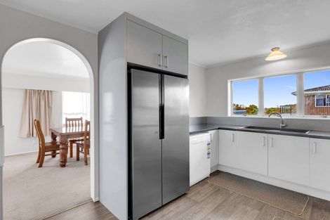 Photo of property in 40 Russleigh Drive, Dinsdale, Hamilton, 3204