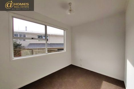 Photo of property in 40 Eyre Street, Henderson, Auckland, 0612