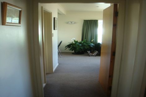 Photo of property in 2 Overtoun Terrace, Hataitai, Wellington, 6021