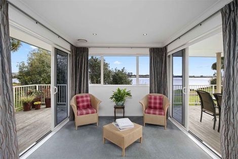 Photo of property in 114g Sandspit Road, Waiuku, 2123