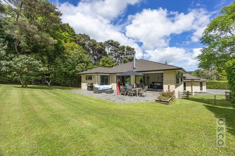 Photo of property in 9 Buttercup Place, Waimauku, 0812