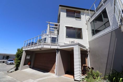 Photo of property in 15a Waru Street, Khandallah, Wellington, 6035