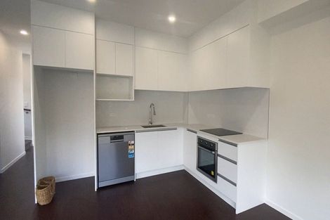 Photo of property in 1 Rangimarie Close, Opaheke, Papakura, 2113