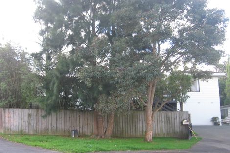 Photo of property in 2/21 Sarajevo Place, Massey, Auckland, 0614