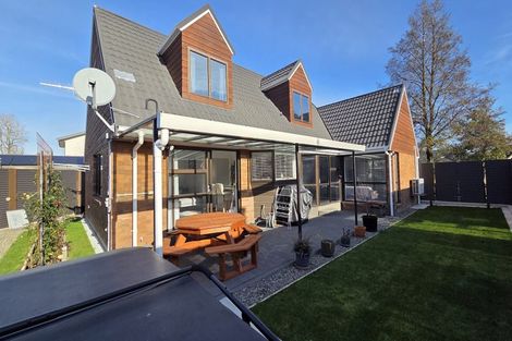 Photo of property in 181 Amberley Avenue, Highbury, Palmerston North, 4412