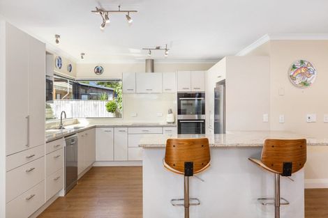 Photo of property in 3 Koromiko Glen, Waikanae, 5036