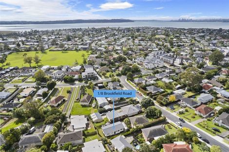 Photo of property in 8 Brookfield Road, Te Atatu Peninsula, Auckland, 0610