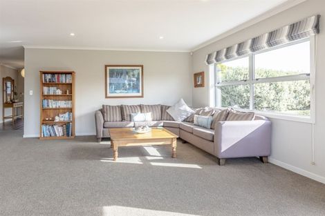 Photo of property in 86a James Line, Kelvin Grove, Palmerston North, 4414