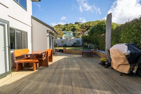 Photo of property in 13 Claverton Grove, Churton Park, Wellington, 6037