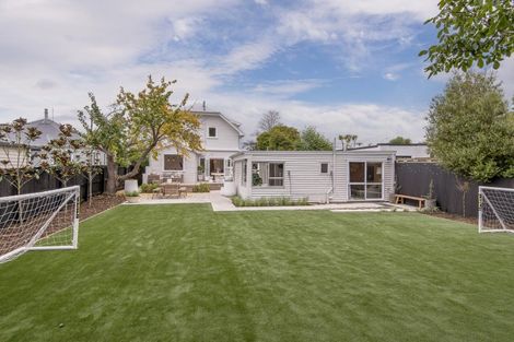 Photo of property in 64 Wilsons Road, Saint Martins, Christchurch, 8022