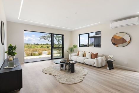 Photo of property in 51 Emerald Avenue, Rosehill, 2113