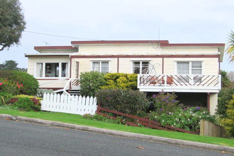 Photo of property in 40 Moffat Road, Red Beach, 0932
