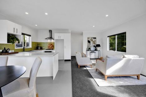 Photo of property in 308 Mangorei Road, Merrilands, New Plymouth, 4312