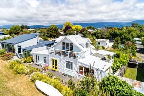 Photo of property in 9 Trewavas Street, Motueka, 7120