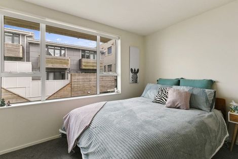 Photo of property in Pirie Street Townhouses, 18/35u Pirie Street, Mount Victoria, Wellington, 6011