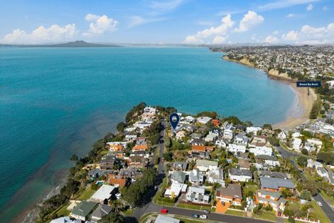 Photo of property in 2/14 Clifton Road, Waiake, Auckland, 0630