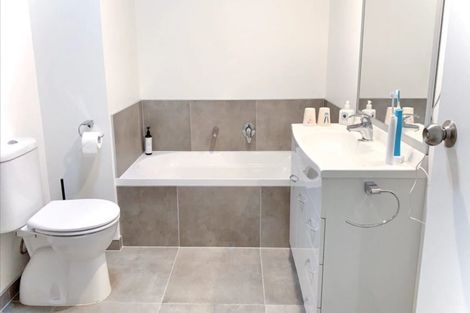 Photo of property in 37 Treestump Road, Takanini, 2112