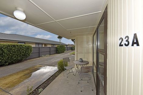 Photo of property in 2/23 Broadfell Avenue, Avonhead, Christchurch, 8042