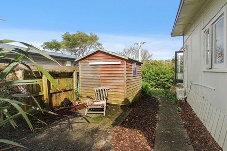 Photo of property in 4 Mceldowney Road, Titirangi, Auckland, 0604