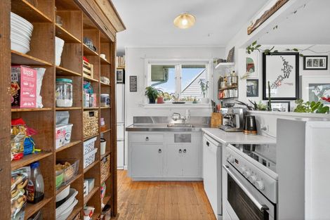 Photo of property in 47 Ranui Crescent, Diamond Harbour,  8971