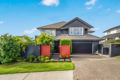 Photo of property in 1/25 Seymour Road, Mellons Bay, Auckland, 2014