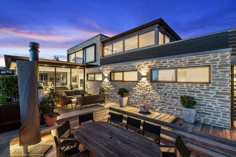 Photo of property in 34 Minaret Ridge, Wanaka, 9305