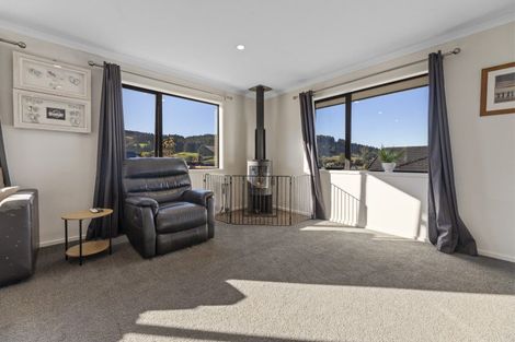 Photo of property in 18 Goddard Way, Sawyers Bay, Port Chalmers, 9023
