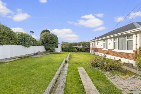 Photo of property in 9 Winston Place, Kew, Dunedin, 9012