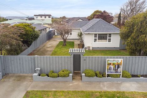 Photo of property in 43 Vivian Street, Burwood, Christchurch, 8083