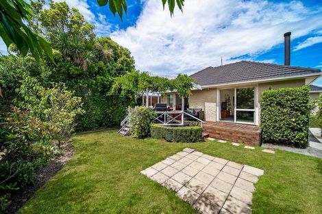 Photo of property in 14 Gainford Street, Avonhead, Christchurch, 8042